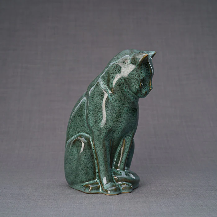 Sitting Cat offers Pet Cremation Urn for Ashes