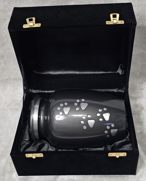 Slate/Grey Heart Paw Prints Urn + Option to personalise from £95 - Image 2